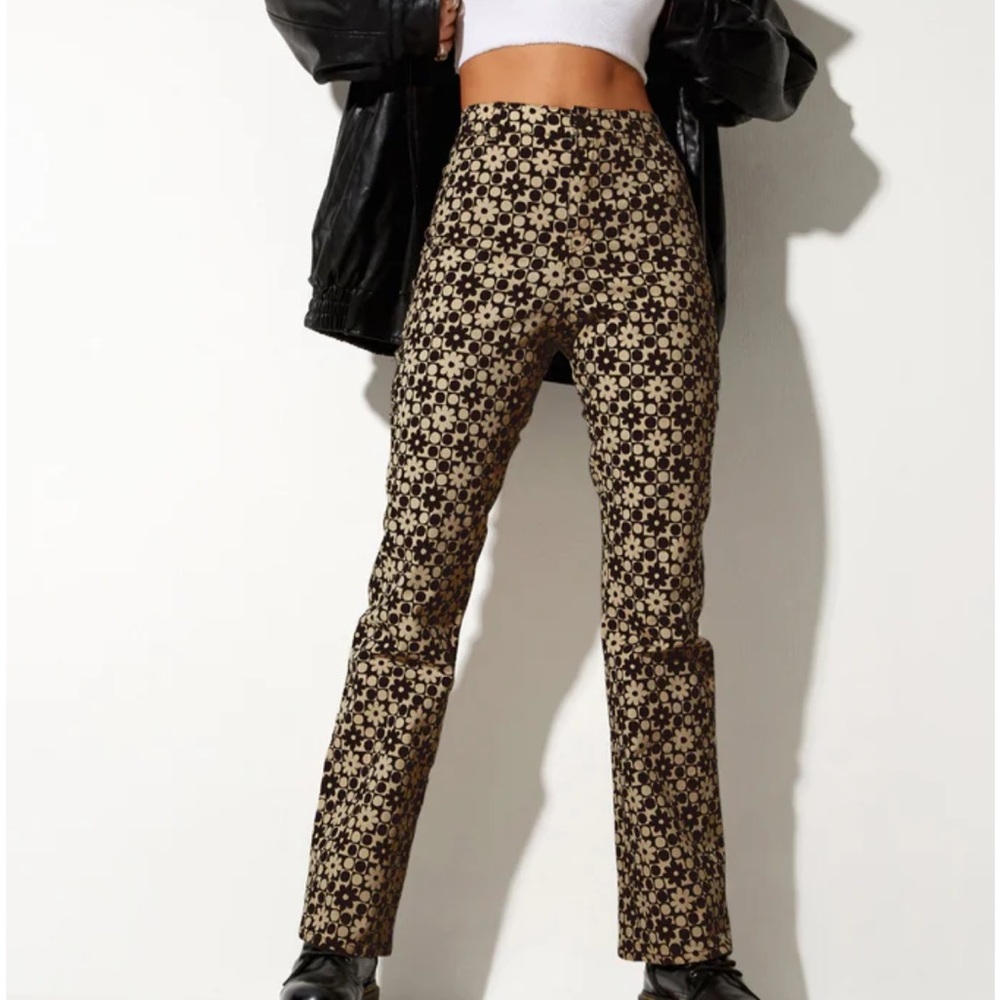 Zoven Flare Trouser In Patchwork Daisy Brown Motel Rocks
